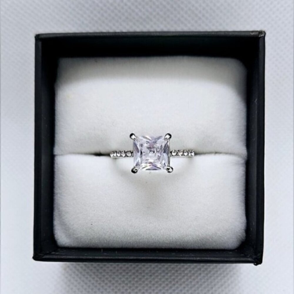 Princess Cut CZ Solitaire Silver Tone Engagement Style Ring Size 8